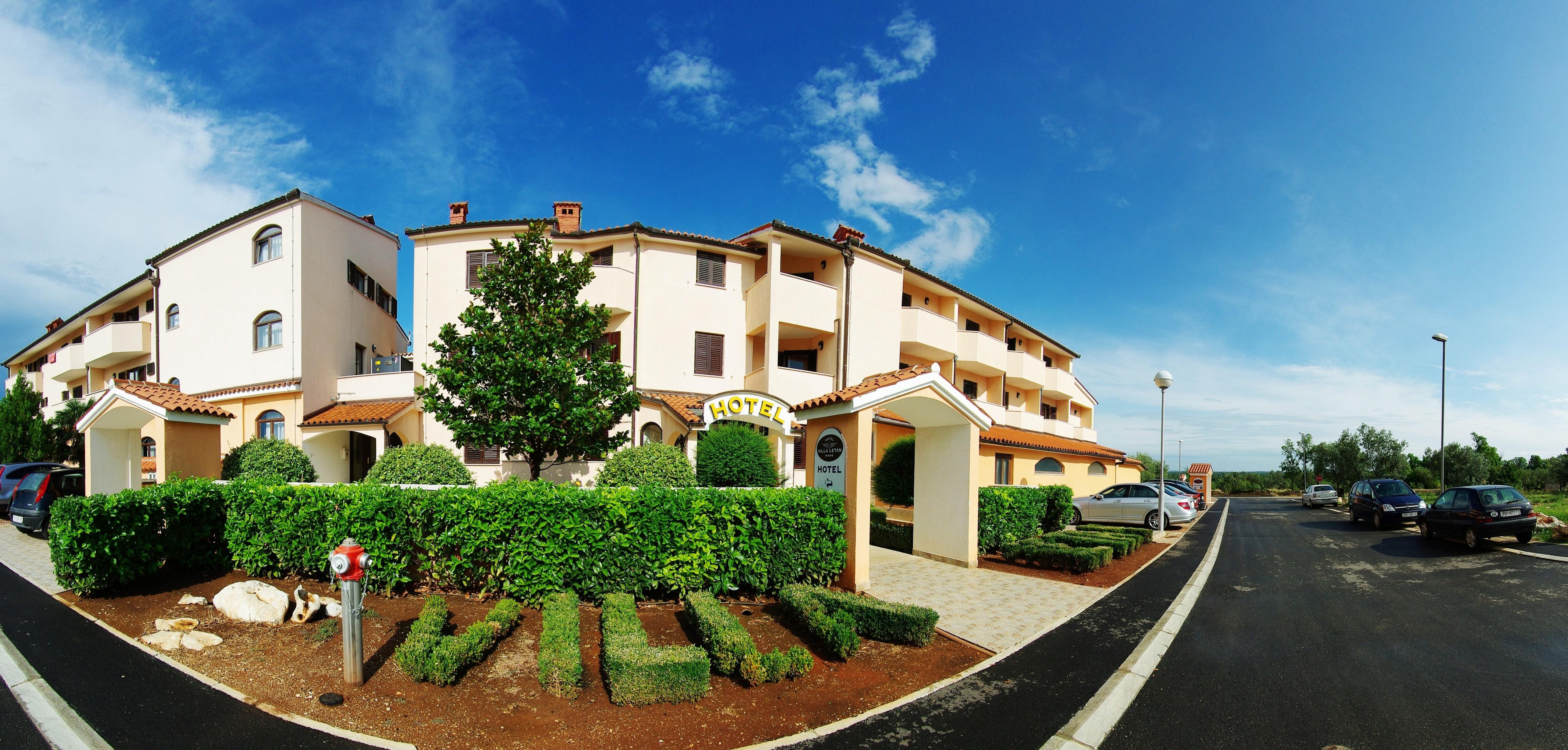 Hotel Villa Letan Fažana Exterior foto